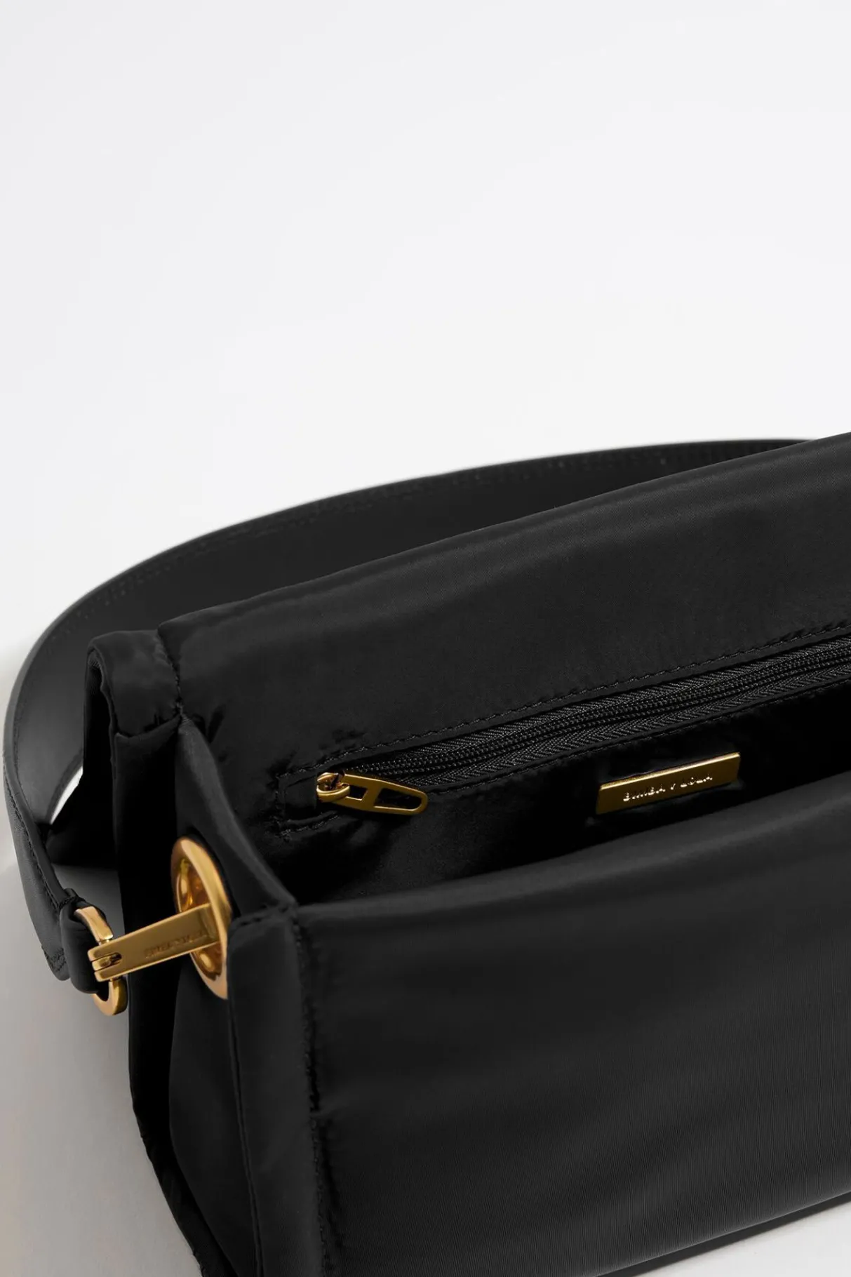 Mujer BIMBA Y LOLA Bolsos Nylon<Bolso Solapa Mediano Nylon Negro