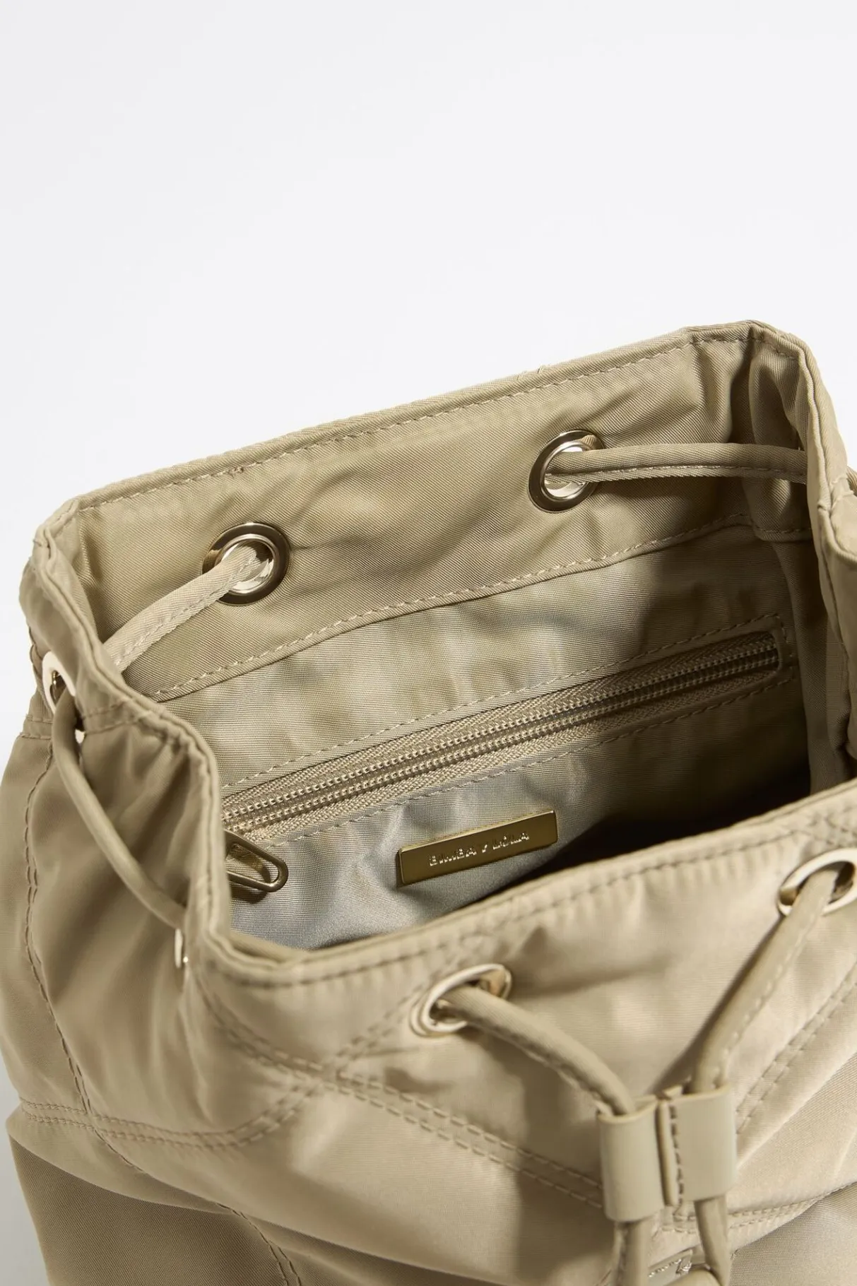 Mujer BIMBA Y LOLA Bolsos Nylon<Mochila Pequena Nylon Acolchada Caqui Claro